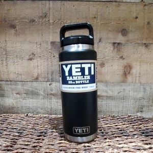 Yeti 26oz Black Rambler